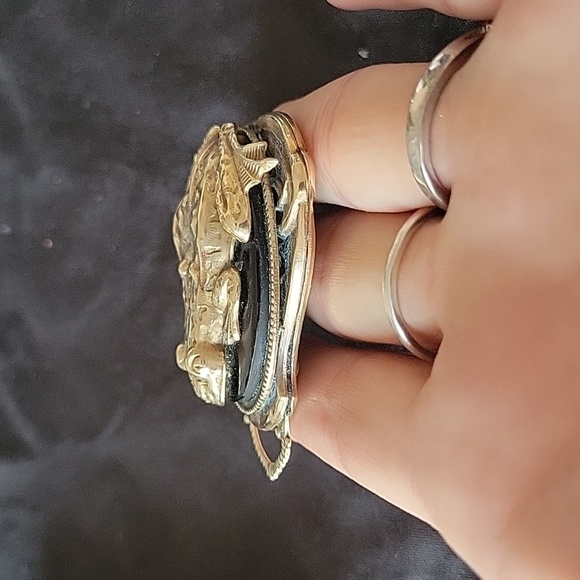 43.3 grams Vintage 10K Yellow gold layered frog pendant w/ black tourmaline - Picture 7 of 12